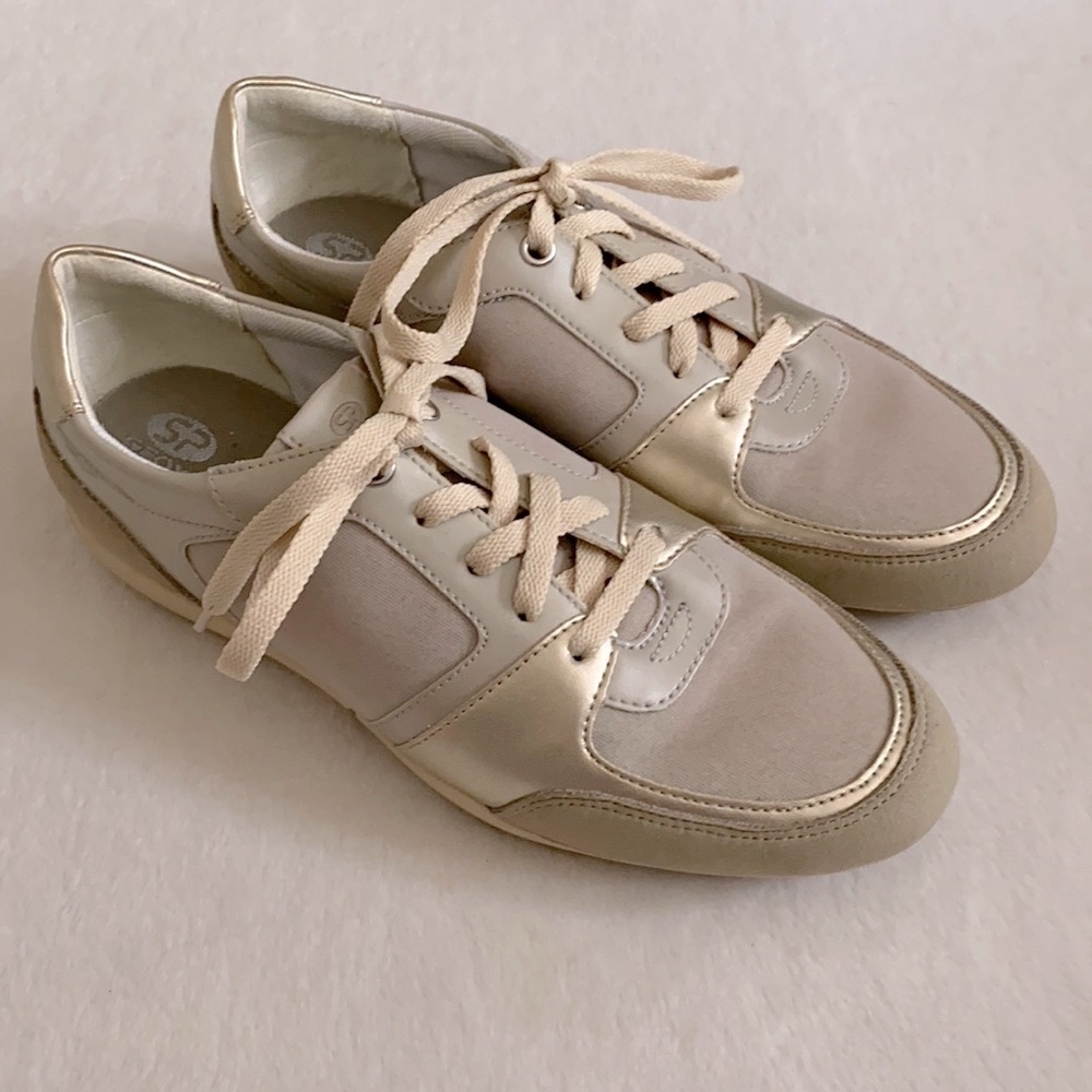 Geox | SP Lace Up Leather Sneakers Italian Taupe/Gold Shimmer (US 8/EU 39)